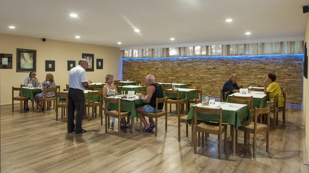 Htp Velika Plaza Ulcinj Otel Oda fotoğraf