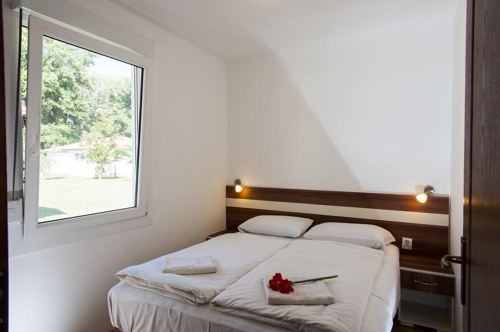 Htp Velika Plaza Ulcinj Otel Oda fotoğraf